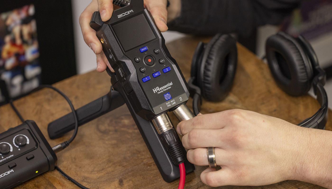 Zoom H4 Essential Handy 4 Track Recorder