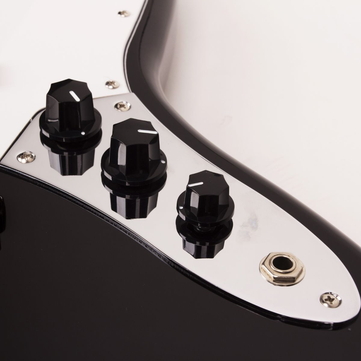 SX SB1 Jazz Bass Package with 15-Watt Amp | Black | Waltons Music SX SB1 Jazz Bass Package with 15-Watt Amp | Black - Image 3