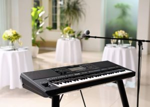 Yamaha PSR-SX900 | 61 Keys Velocity Sensitive FSB Keyboard Workstation
