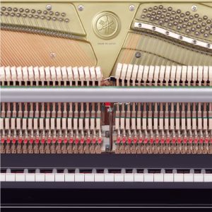 Yamaha U1 | Upright Piano | Polished Ebony