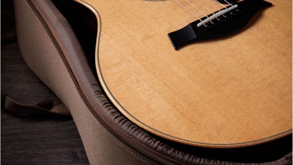 Taylor 414ce | Grand Auditorium | Spruce Top | Rosewood | ES2 | Natural - Image 3