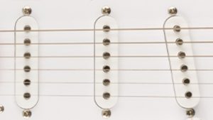 Squier Sonic® Stratocaster® Left-Handed | Maple Fingerboard | Black