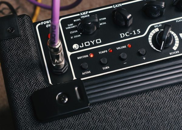 JOYO DC-15 |15 Watt Digital amp | 8 amp simulations | 6 Effects - Image 2