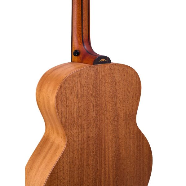 Bromo BAT8EFL |Tahoma Mini Jumbo Fretless Bass | Solid Spruce top