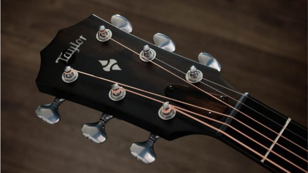 Taylor Builders Edition 524ce Acoustic Guitar | ES2 Pickup | Kona Burst Back / Sides, Natural Top - Image 8