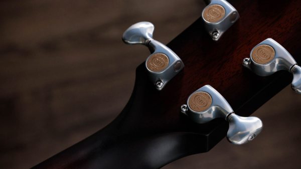 Taylor Builders Edition 524ce Acoustic Guitar | ES2 Pickup | Kona Burst Back / Sides, Natural Top - Image 3