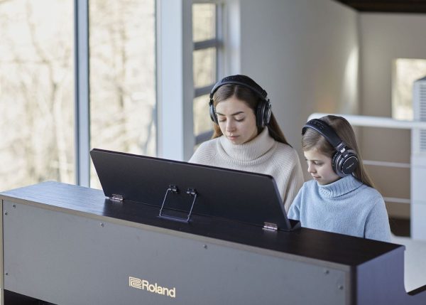 Roland HP702 Digital Piano | Bluetooth enabled |Charcoal Black - Image 4