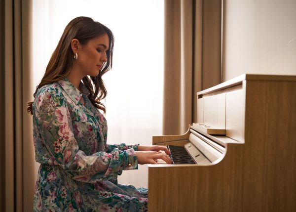 Roland LX5 | Reality Modelling Technology  Digital Piano |Light Oak - Image 6