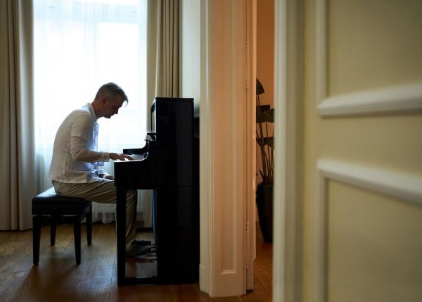 Roland LX9 Flagship LX Reality Modelling Digital Piano |Polished Ebony - Image 18