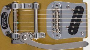 Classic Vibe™ Custom Telecaster® SH with Bigsby | Parchment PG | Aztec Gold
