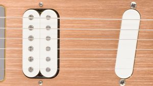 Classic Vibe™ Duo-Sonic™ HS, Maple FB | Gold Anodized PG | Desert Sand