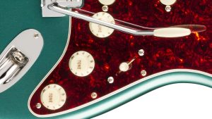 AM PRO CLSC STRAT RW FADE DAKOTA RED