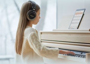 Roland HP704 Digital Piano | Bluetooth enabled | Charcoal Black