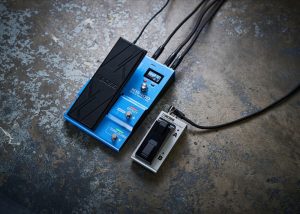 BOSS XS-100 | Poly Pitch shifter with ultra smooth Pedal