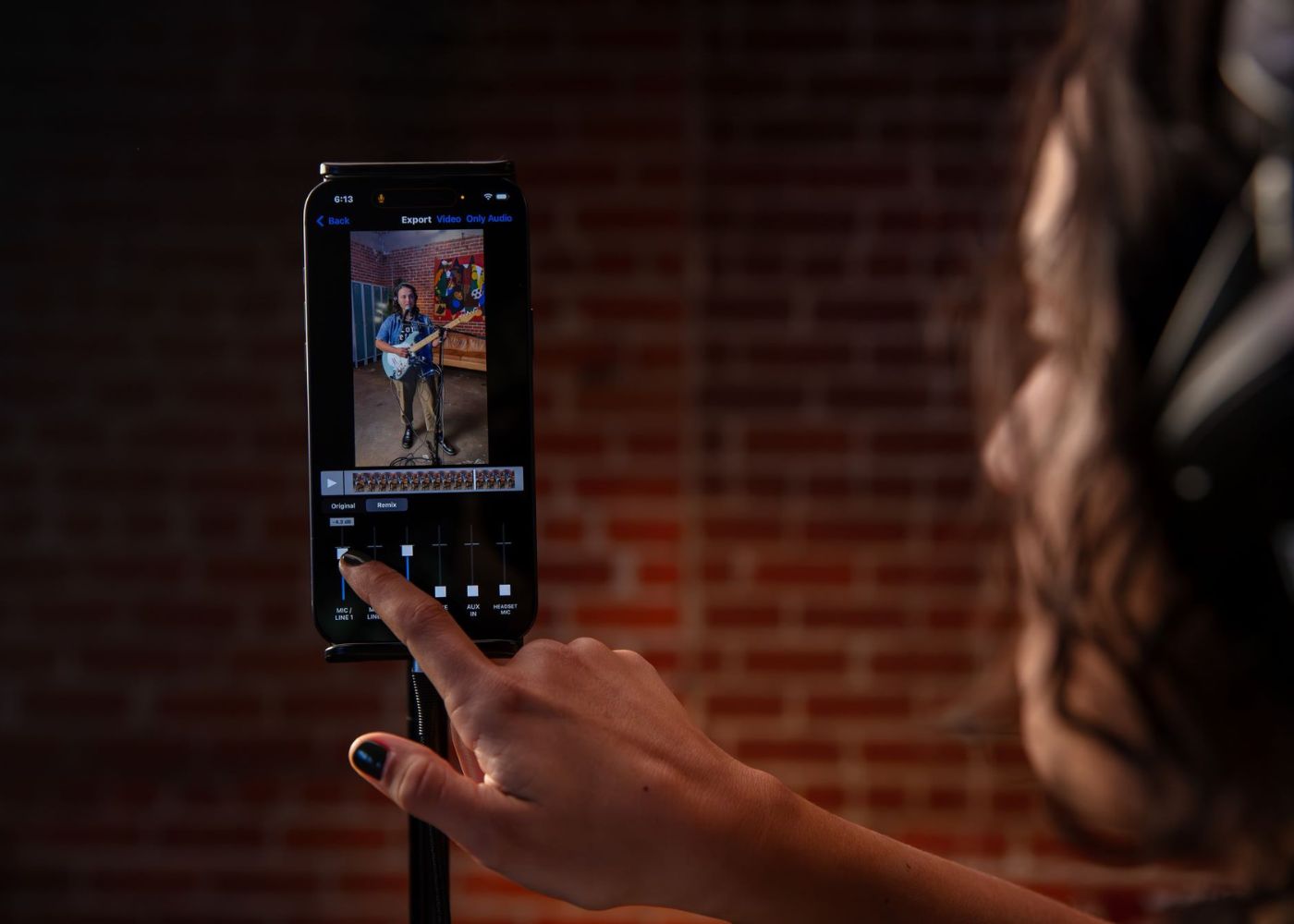 Roland GO:MIXER STUDIO | Portable Audio Mixer/Interface | Waltons Music Roland GO:MIXER STUDIO | Portable Audio Mixer/Interface - Image 9