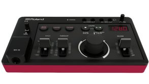 Roland E4 AIRA | Voice Tweaker |harmonizes, auto-pitches, vocodes, loops