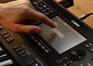 Yamaha PSR-SX720+ | Arranger Keyboard | 61 Keys | Waltons Music Yamaha PSR-SX720+ | Arranger Keyboard | 61 Keys